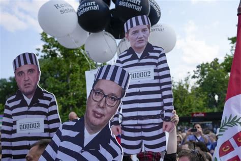 Tens of thousands rally against Serbia's populist leader, warn of ...