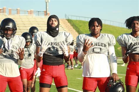 Wardy Joubert | Shop Wardy Joubert NIL Apparel