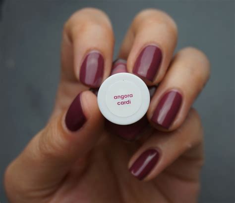 Essie angora cardi - Nagellackjunkie im Vollrausch