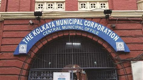 KMC may charge Puja organisers for removing pandal structures