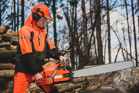 Tips on How to Use a Chainsaw Safely - Kyle's Garage