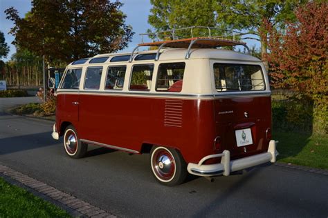 Classic Park Cars | Volkswagen T1 Samba