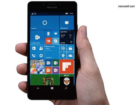 Microsoft Lumia 950XL review: Camera is the strongest feature ...