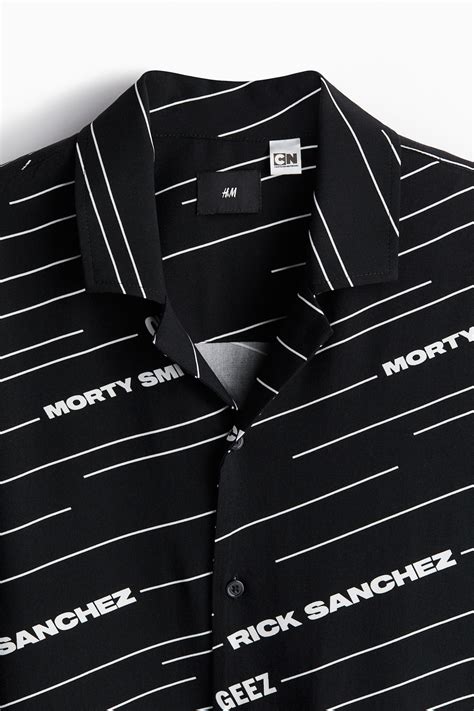 Loose Fit Printed resort shirt - Black/Rick and Morty - Men | H&M IN