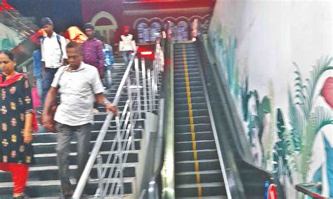 Passengers urge CMRL to promptly address infrastructural hurdles