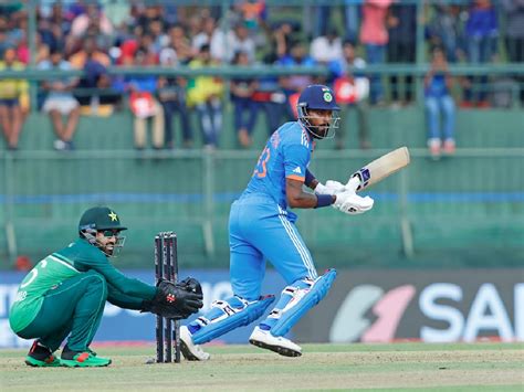 Ind vs Pak: पाकिस्तानी गोलंदाजांनी बदलला Asia Cup चा इतिहास! 39 वर्षात ...
