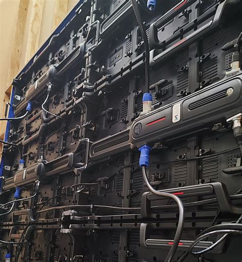 Large LED Screen 的图像结果