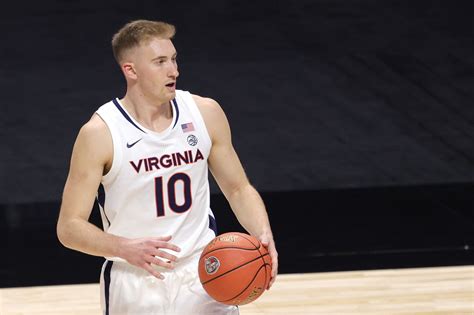 NCAAM: Virginia’s Sam Hauser named ACC Player of the Week - Streaking ...