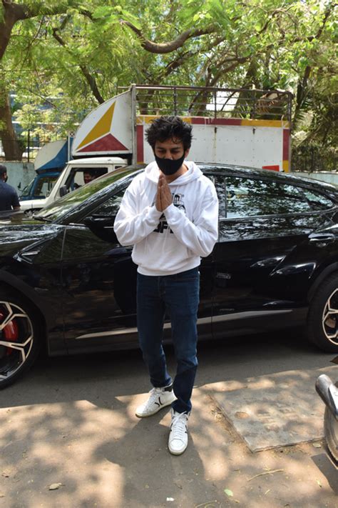 Kartik's White Sneakers Stole The Focus From His Super Expensive ...