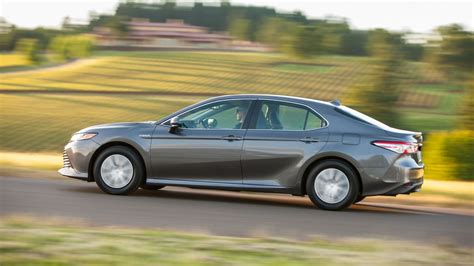 Camry Miles Per Gallon