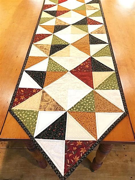 Easy Table Runner Quilt Pattern 的图像结果