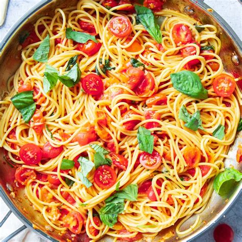 Fresh Tomato Basil Pasta Recipe - Beaming Baker