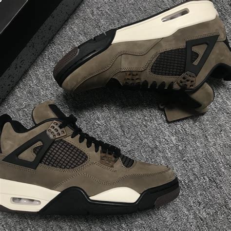 QC-Travis Scott x Air Jordan 4 Retro Brown : r/sneakerreps