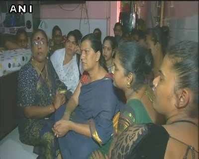 Gujarat Polls: Surat transgenders denied voter ID cards | India News ...