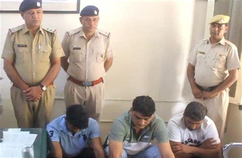 ओवरलोड़ वाहनों पर पुलिस की नजर, गिरफ्त में आए आरोपियों ने किए हैरान ...