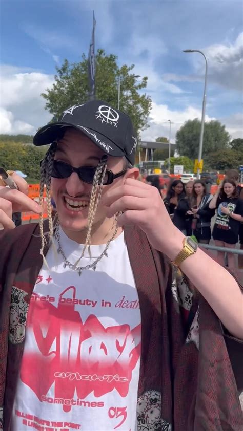 Pin by brenda on chase atlantic | Concert outfit, Concert, Band tees