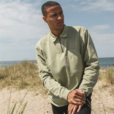 8 Best Quarter-Zip Pullovers For Men in 2026 | FashionBeans