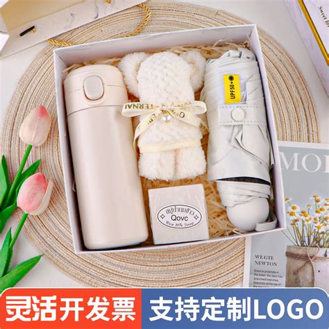 冬天该送什么礼物最新素材