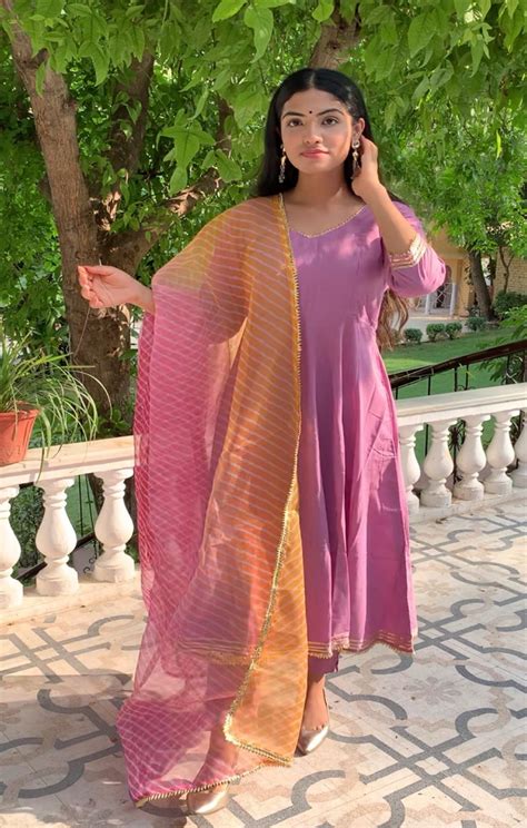 PURPLE SHADED LEHERIYA SUIT SET – Tashi Jaipur