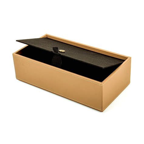 Leatherette Rectangle Tissue Box I Ichkan – ICHKAN by Day To Day