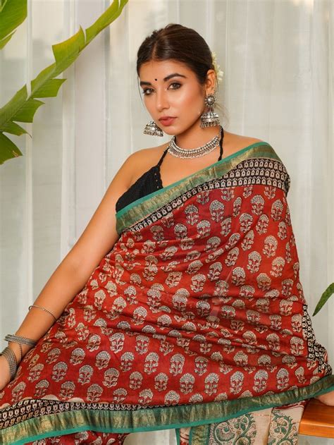 Designer Saree- Buy The Latest Designer Sarees Online | The Loom