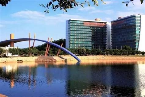 【携程攻略】广州中山大学景点,中山大学是一所综合性大学，也是国家211工程的重点大学之一。南校区…