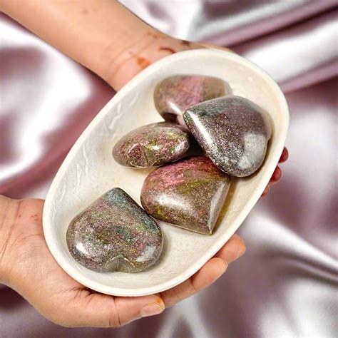 Ruby in Kyanite Heart – The Trivia Store