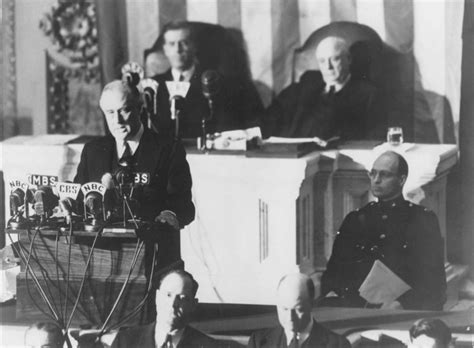 https://www.archives.gov/files/publications/prologue/2001/winter/fdr-infamy-speech-congress-fdr-library.jpg