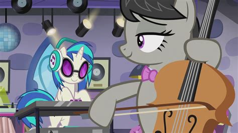 Image - DJ Pon-3 looking at each other S5E9.png | My Little Pony ...