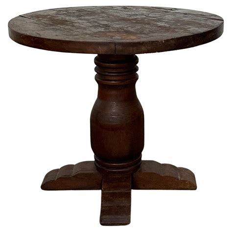Rustic Round Bistro table For Sale at 1stDibs