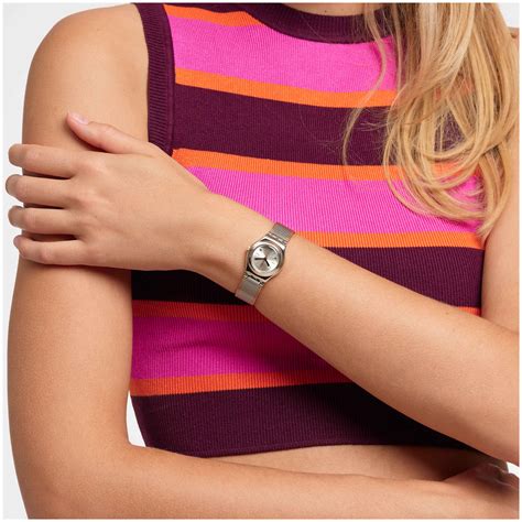 YSS327M - FULL SILVER JACKET - Swatch® United States
