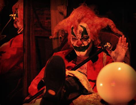 Behind the Thrills | Jack is Back! The Clown returns to Halloween ...