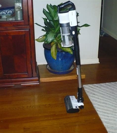 10 Best Vacuums For LVP 2026: Review for Luxury Vinyl Floors