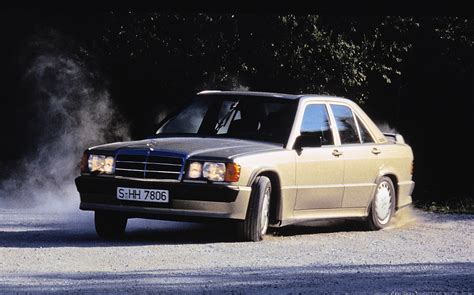 Mercedes-Benz 190 W201 series (1984) - picture 15 of 22