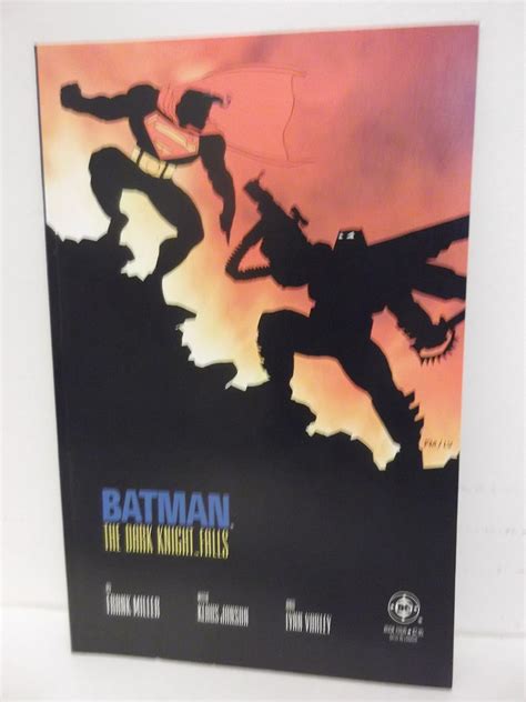 Batman The Dark Knight Falls (The Dark Knight Falls): Frank Miller ...