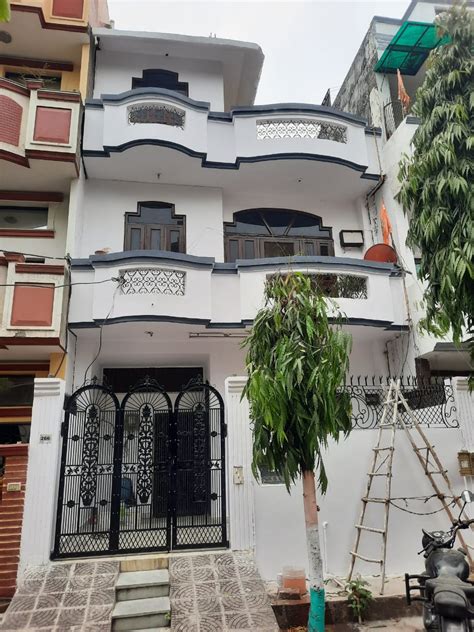 6 BHK Villa in Swaran Jyanti Park, Ghaziabad: 6 BHK Villa in Swaran ...