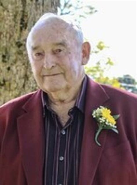 Max D. Townsend Obituary - The Observer-Dispatch