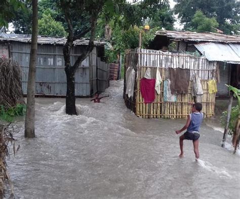 बिहार में सैलाब का सितम गहराया; अररिया में आवागमन ठप, चंपारण में कटाव ...
