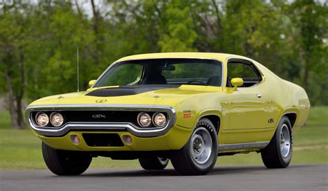 1971 Plymouth GTX: The Last HEMI Muscle Car Icon and Its Enduring Legacy - DAX Street