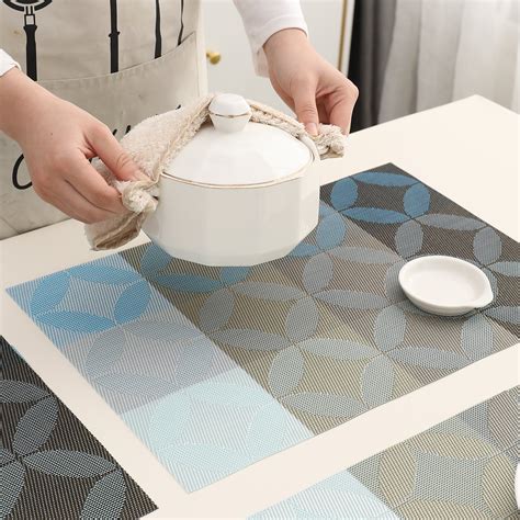 PVC Dining Table Mats, Geometric Blue – HOKIPO | Har Ghar ka Humsafar