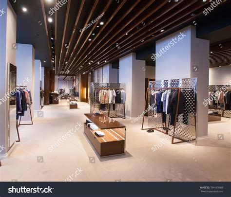 Small Department Store 的图像结果