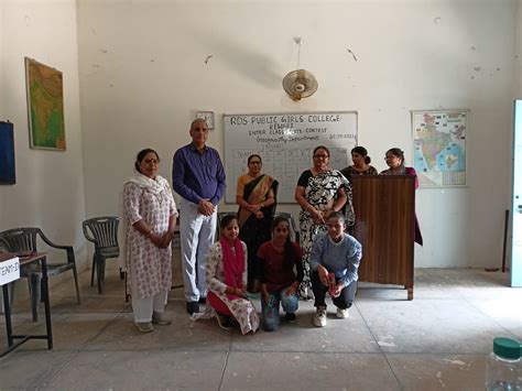 Rameshwar Dass Sarraf Public Girls College