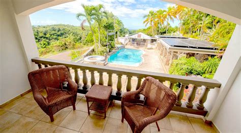 THE LAZY PARROT INN (Rincon) - Hotel Reviews, Photos, Rate Comparison ...