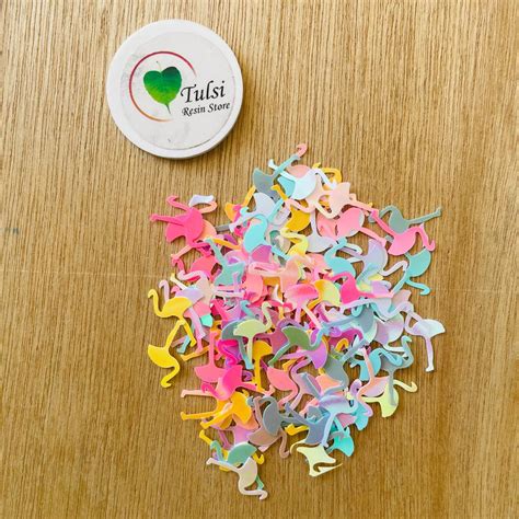 Sequin Colourful Shaker - Big Flamingo – Tulsi Resin Store