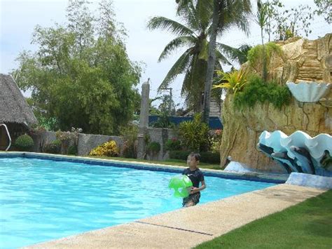 VILLA TOMASA ALONA KEW WHITE BEACH RESORT, BOHOL (Tawala) - Resort ...