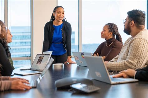 Hilton Management Development Program 的图像结果