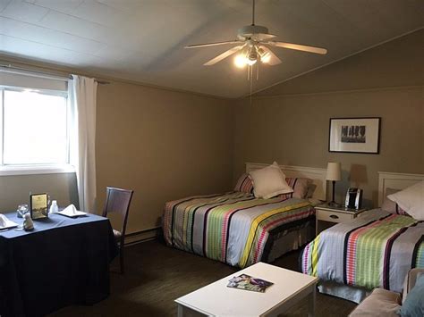 LES ROCHERS BLEUS (Sutton, Quebec) - Inn Reviews & Photos - Tripadvisor