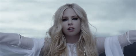 Music Video Breakdown: ‘Head Above Water’ by Avril Lavigne | Arts | The ...
