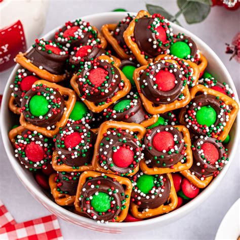 Christmas Rolo Pretzel Bites - The Happier Homemaker