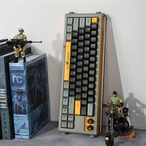 SHURIKEYGEAR Shurikey 65% Mechanical Gaming Keyboard with Varmilo India ...